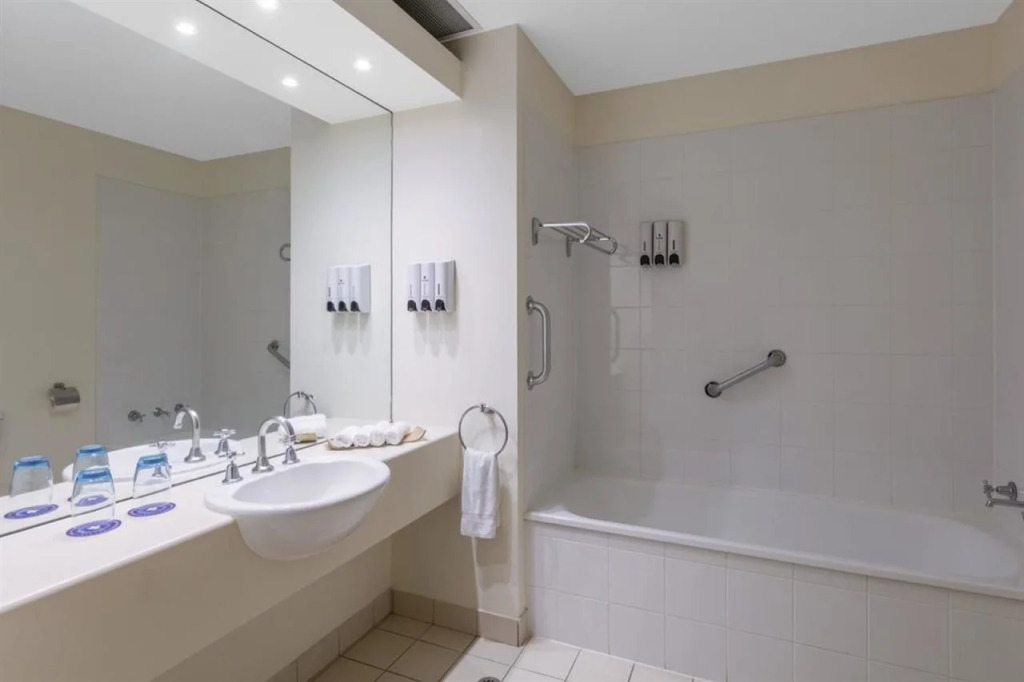 Park Regis Griffin Suites