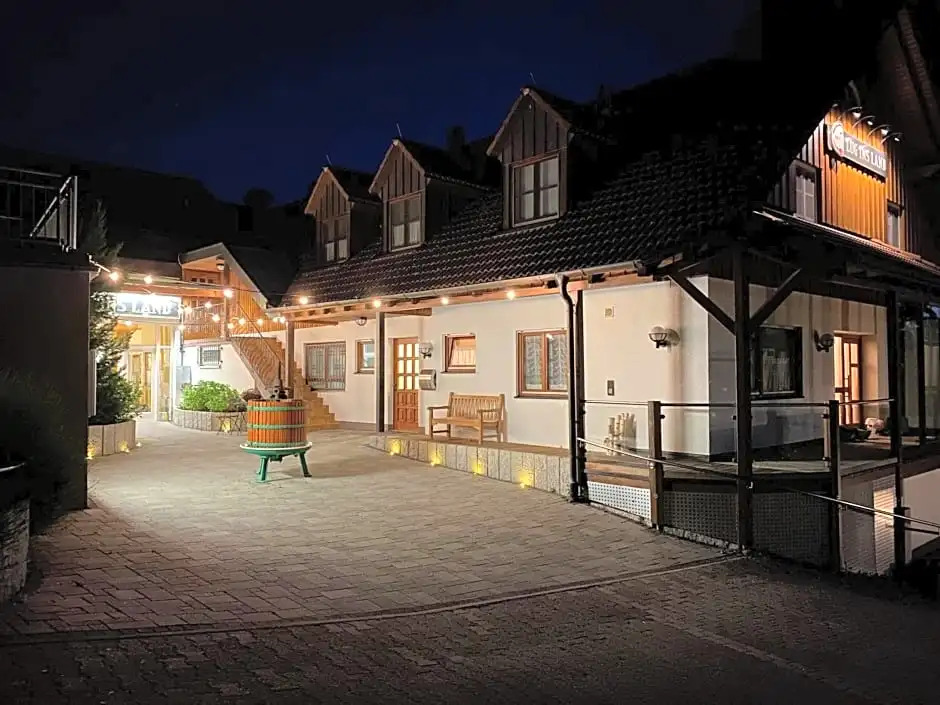 Lug ins Land Restaurant & Ferienwohnungen