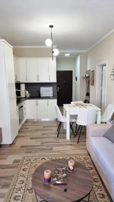 Liam's Luxury Apartment