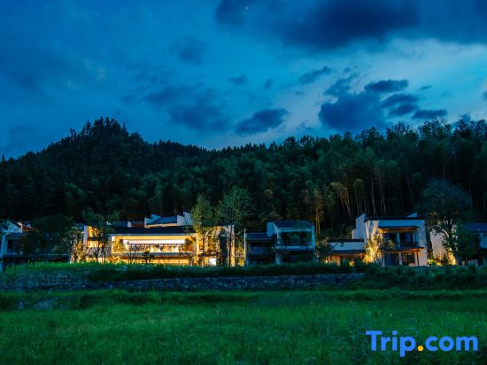 Nomadland Villa Resort