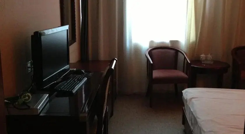 Wen Ping Business Hotel