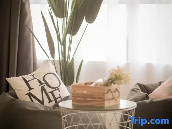 Twin Tower Residence by Nest Home【5 mins walk to CIQ】