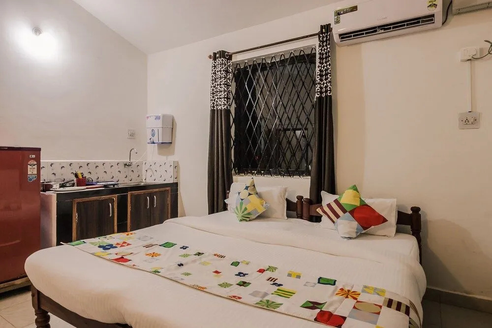 OYO 24114 Home Decent Studio Candolim