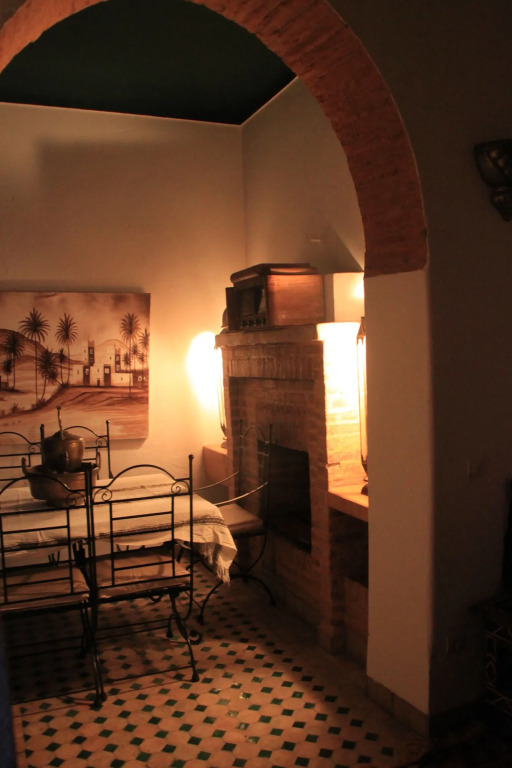 Riad O LY