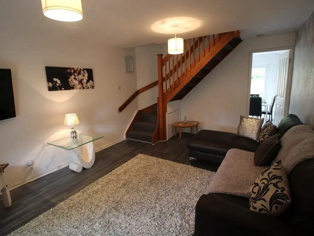 Holgate Close 3 Bedroom House by Cardiff Holiday Homes