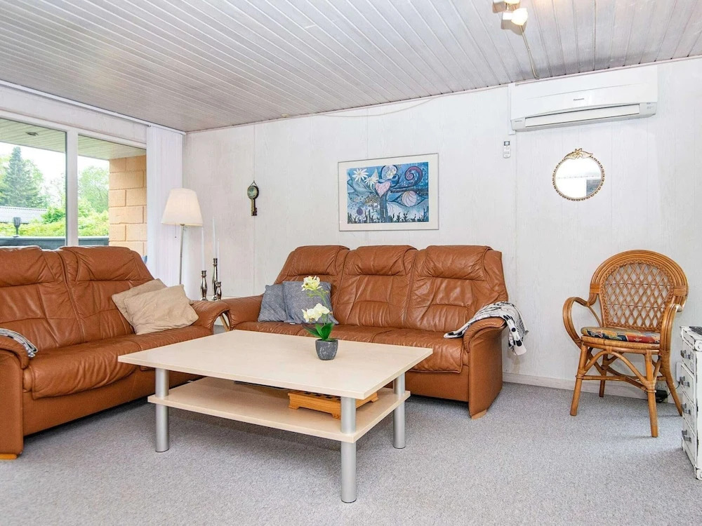6 Person Holiday Home in Hemmet