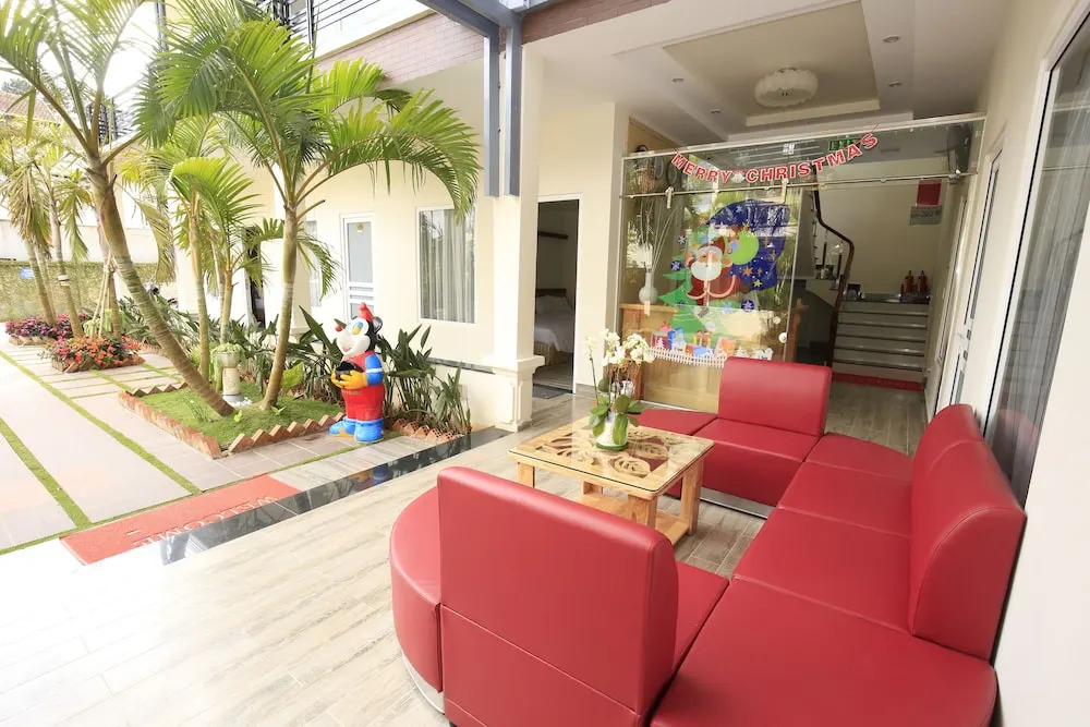 TUK Villa Hotel