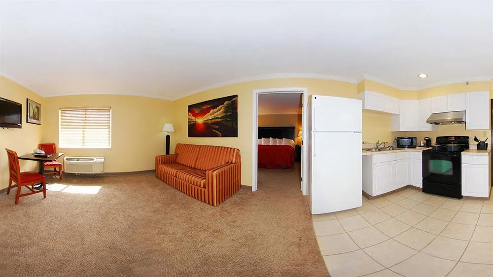 Comfort Inn & Suites Cleveland