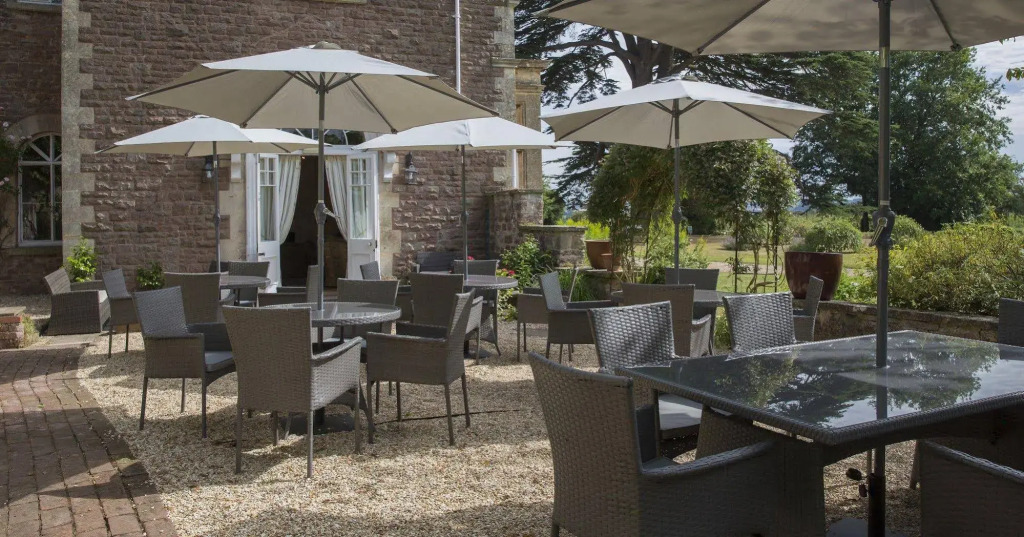 Glewstone Court Country House Hotel