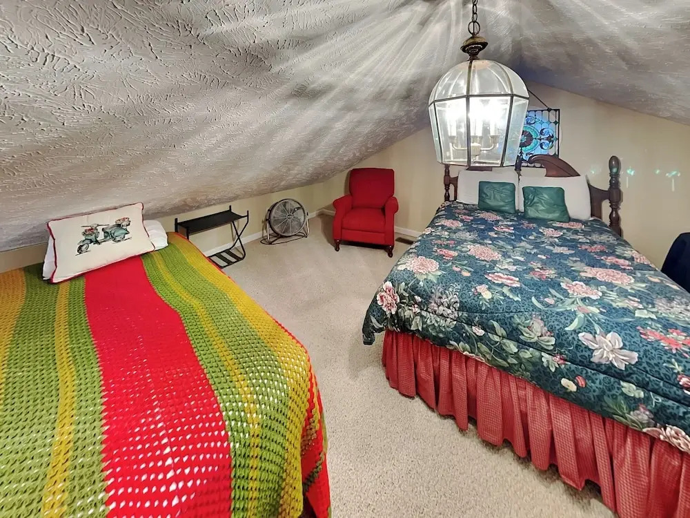 Daisy's Enchanted Cottage by Jackson Mountain Rentals