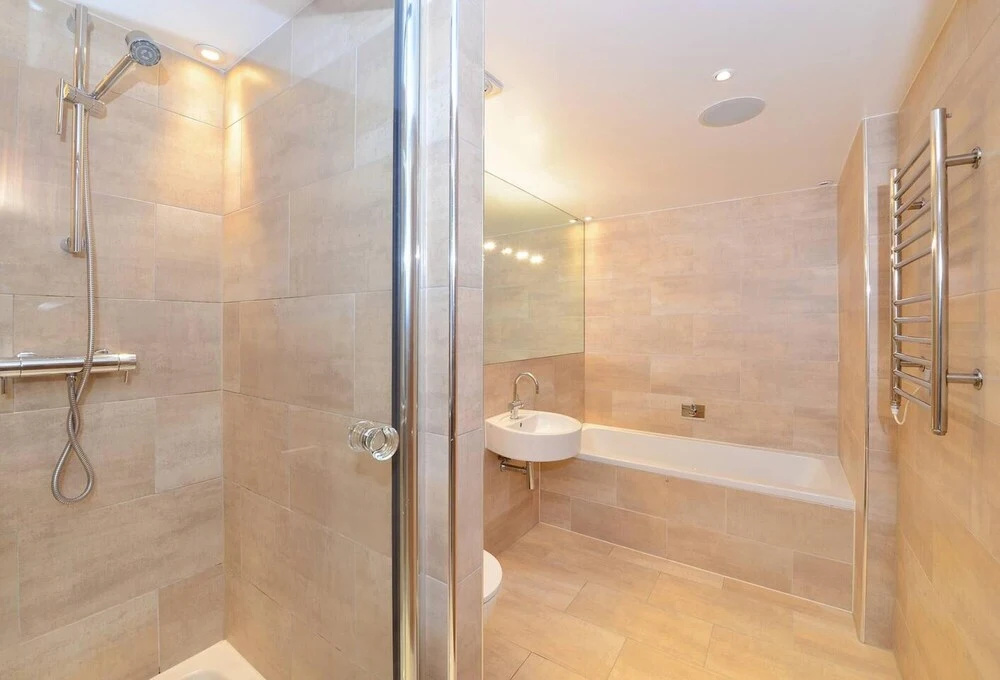 Modern 2 Bed Flat in the Heart of Kensington