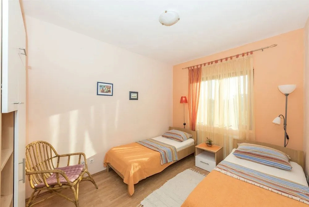 Apartments Josip