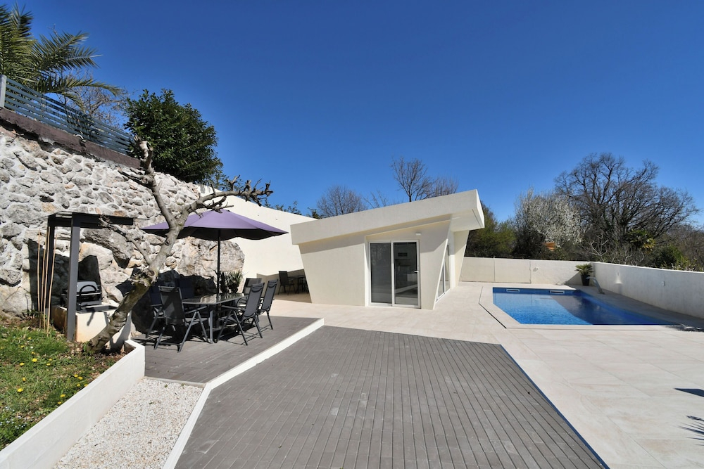 House Luxury