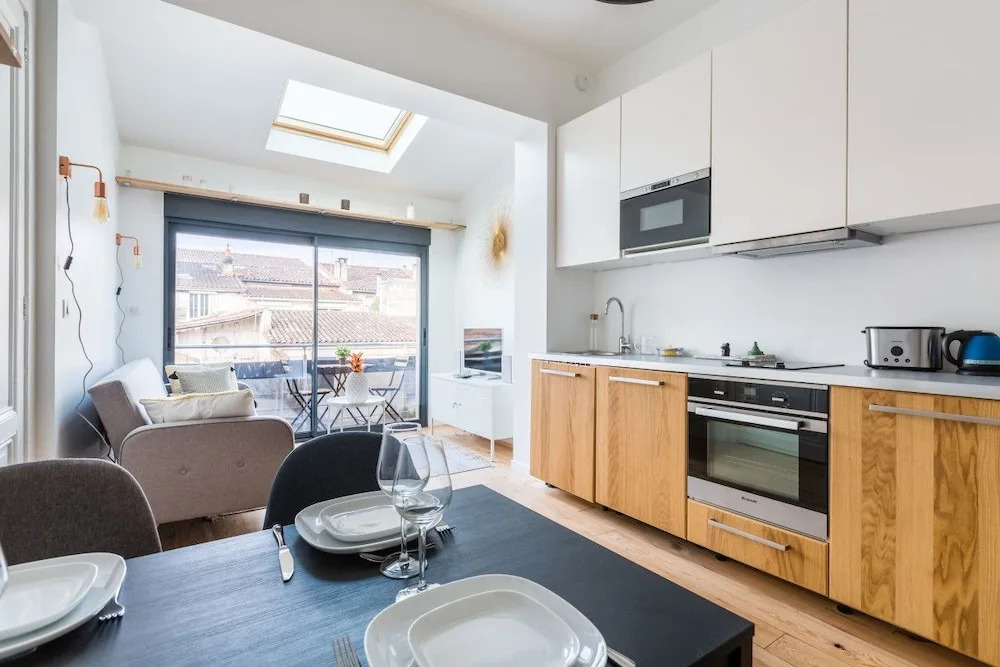 Quiet Apartment Close to the Center