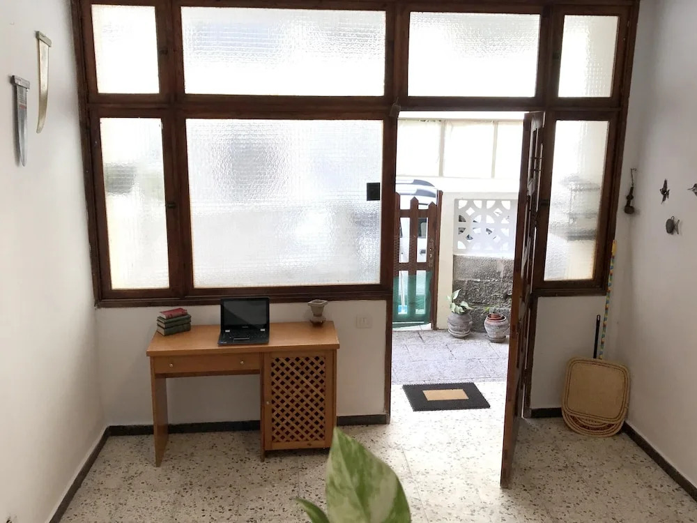 Studio in El Médano, With Enclosed Garden and Wifi - 100 m From the Be