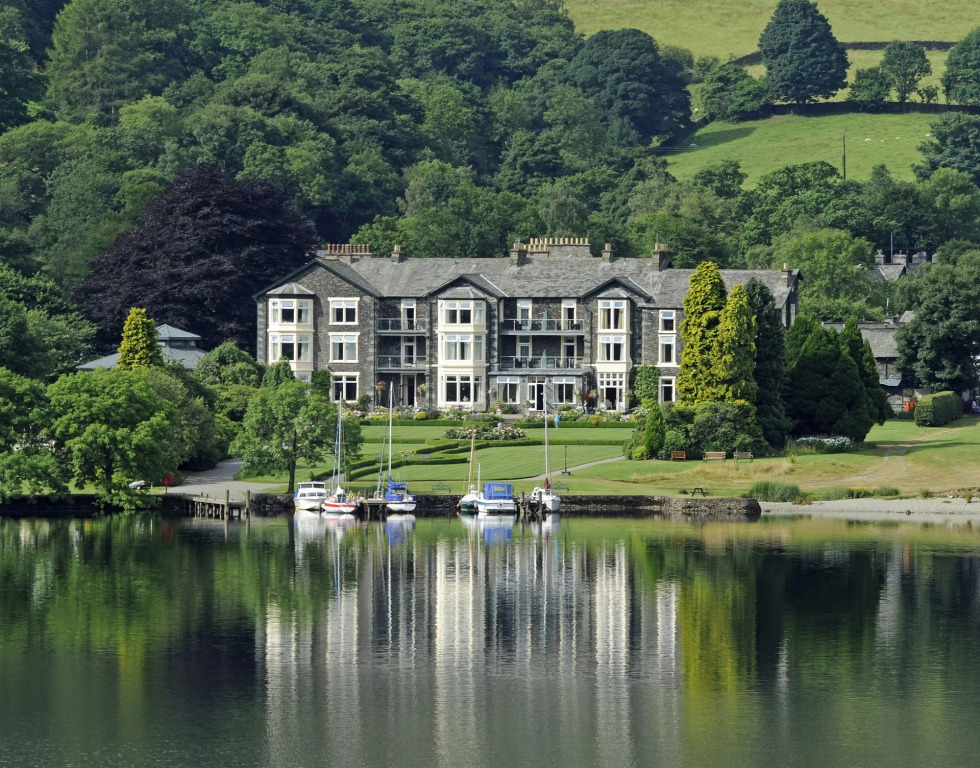 The Inn On The Lake