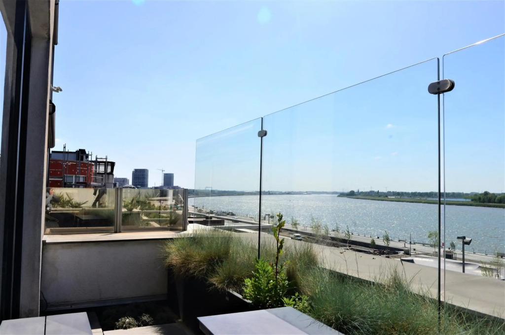 SLEEP INN - Kaai11, Riverview Lofts & Suites