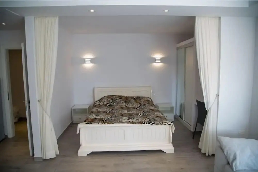 The Seasons Beach Design Studio Sea View