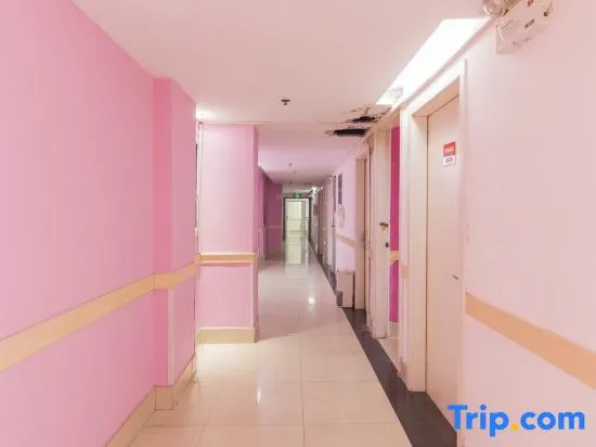 Yibai Hotel (Shanghai Gucun Park Branch)