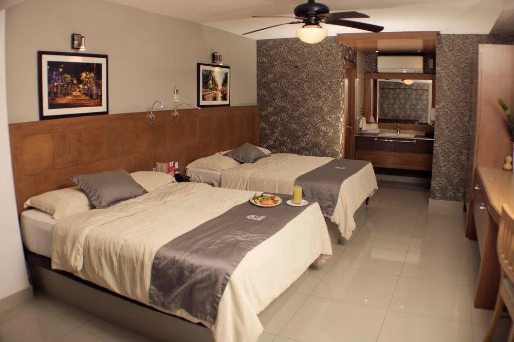 Hotel Paradise Coast