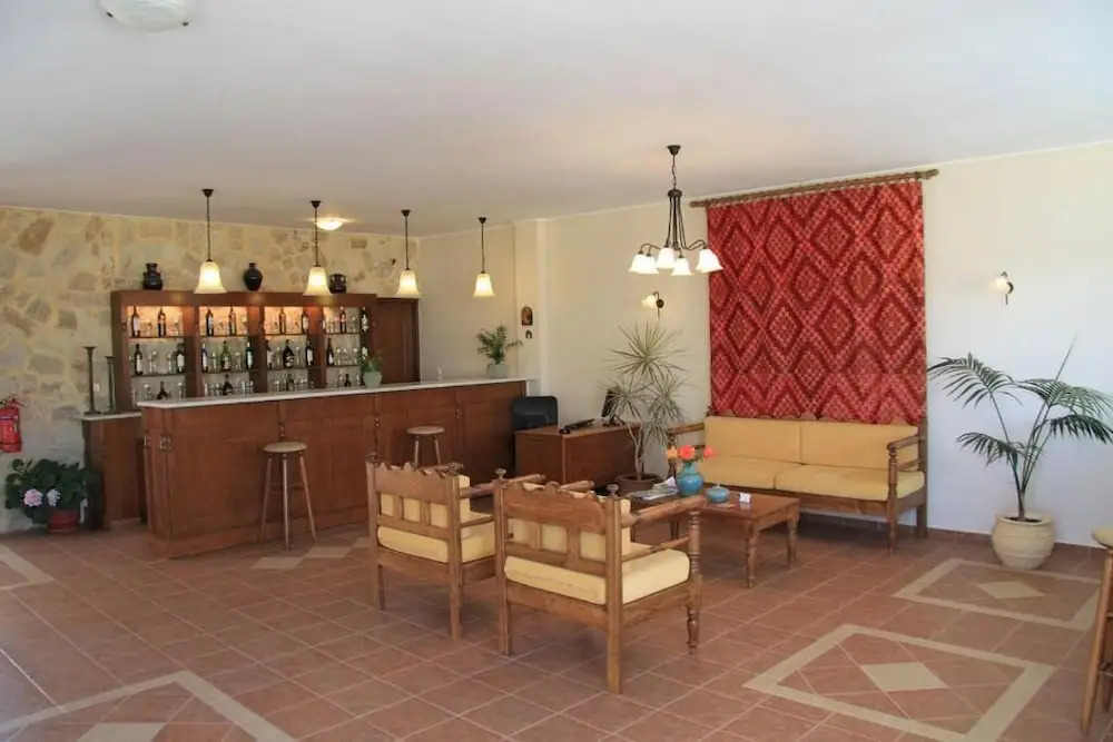 Panos Beach Hotel