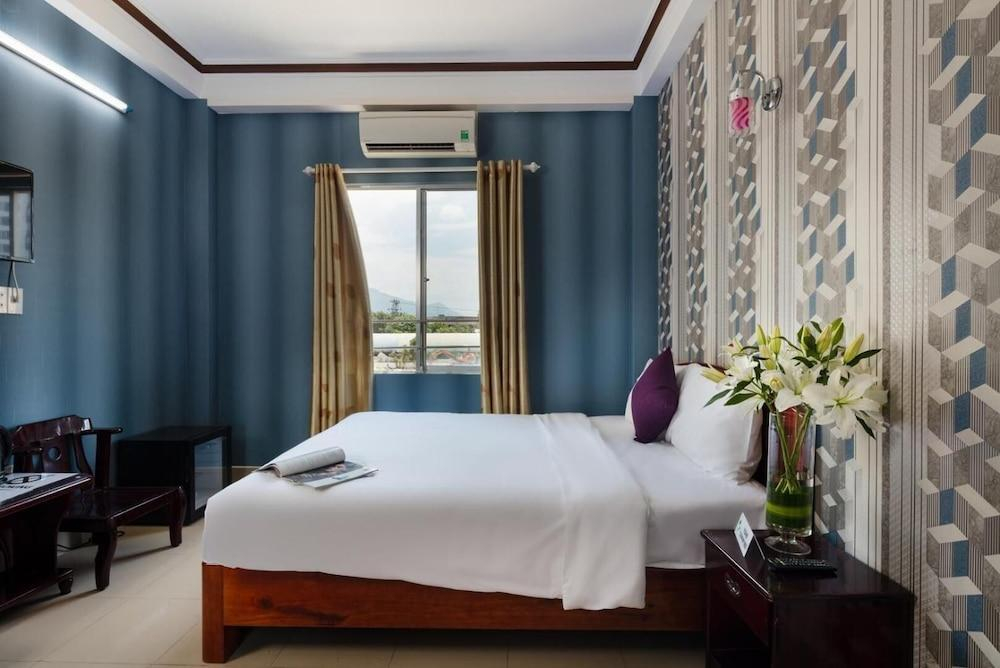 Thanh Long Hotel