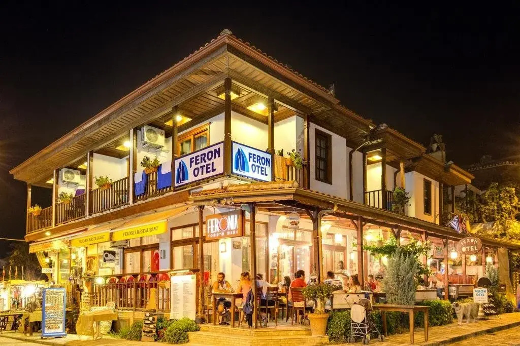 Feron Hotel