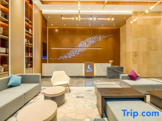 Lavande Hotel Huidong High-Speed Railway Station Shengli Square Store