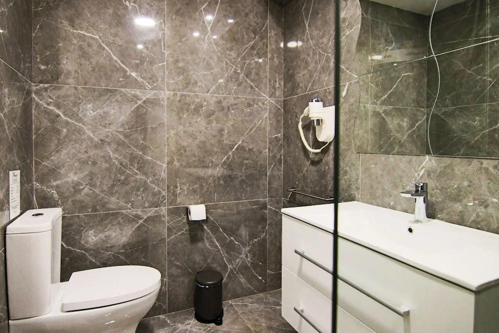 Phaedrus Living Luxury Suite Nicosia 507