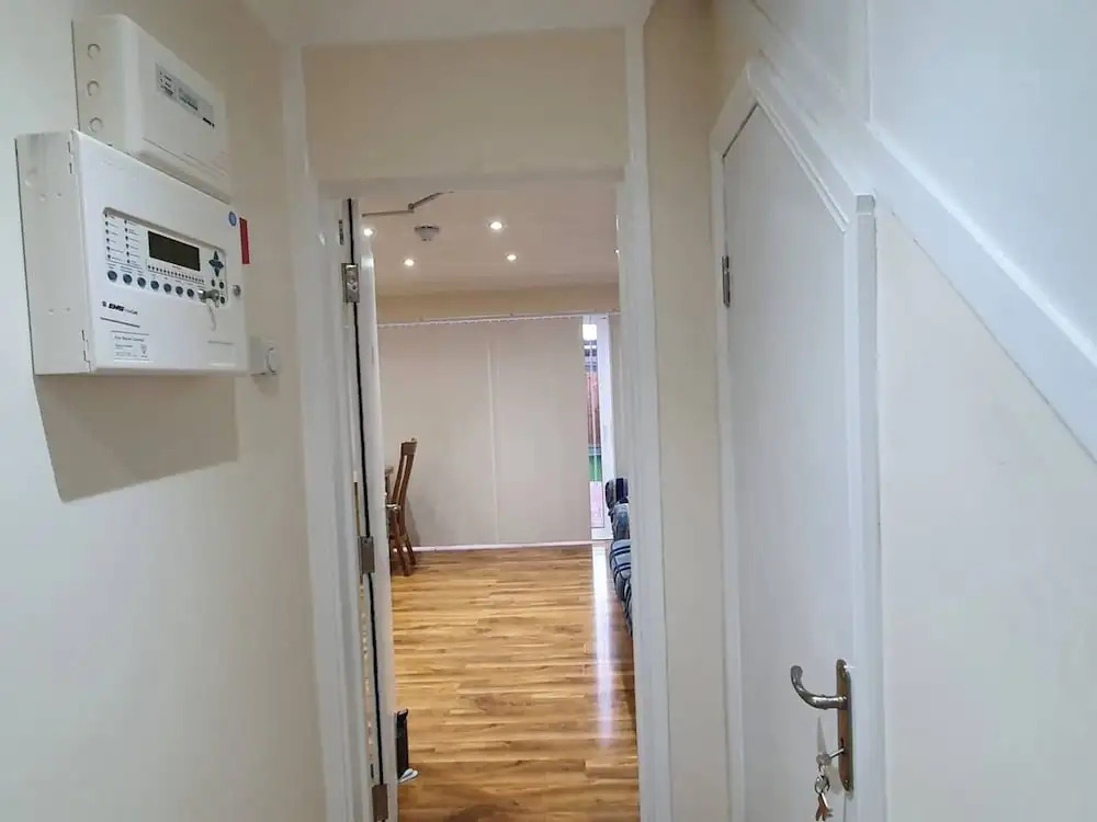 Lovely 5-bed House in Essex
