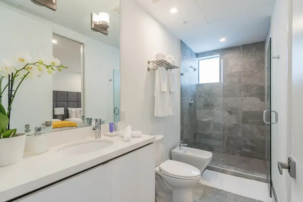 VHC Luxury Apartments 538-202