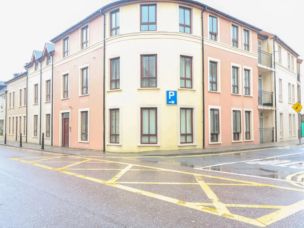 Apartment 15