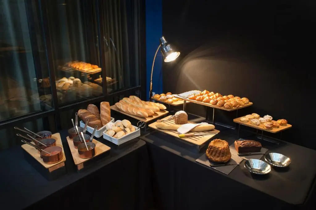 HANNONG Hotel & Wine Bar