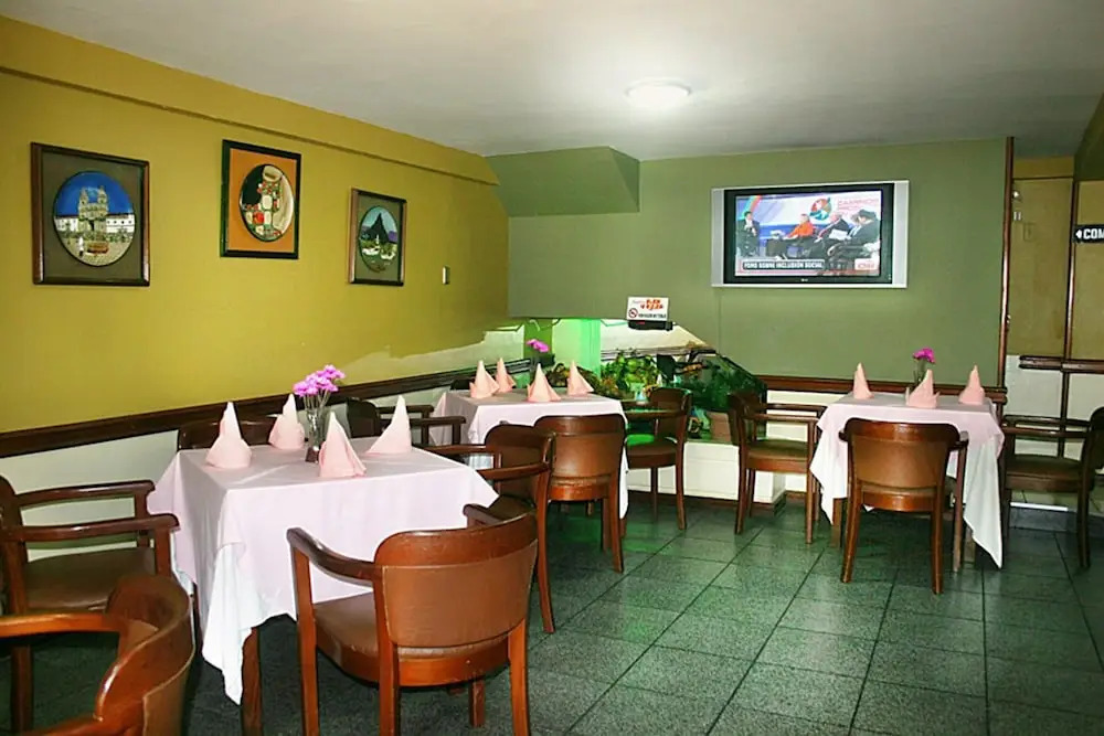 Oro Hotel