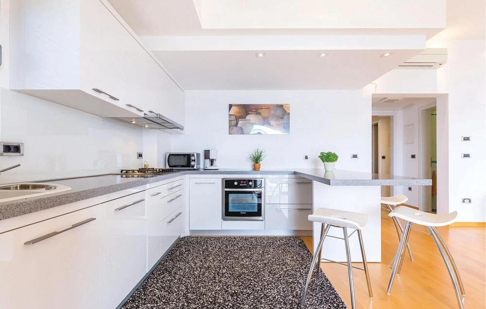Awesome Home in Crikvenica With Wifi and 2 Bedrooms