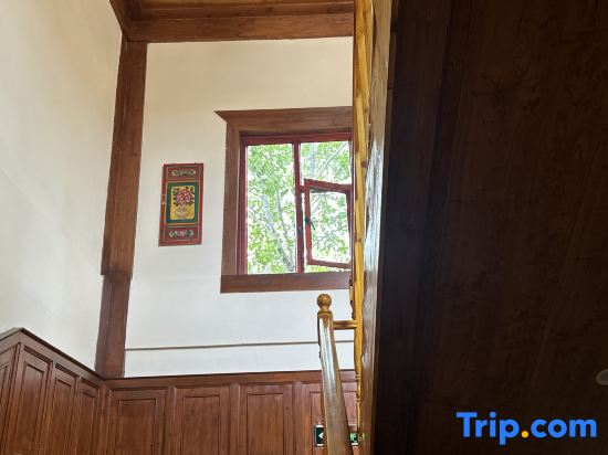 Kangding Tagong Town Dongzanling Boutique Homestay
