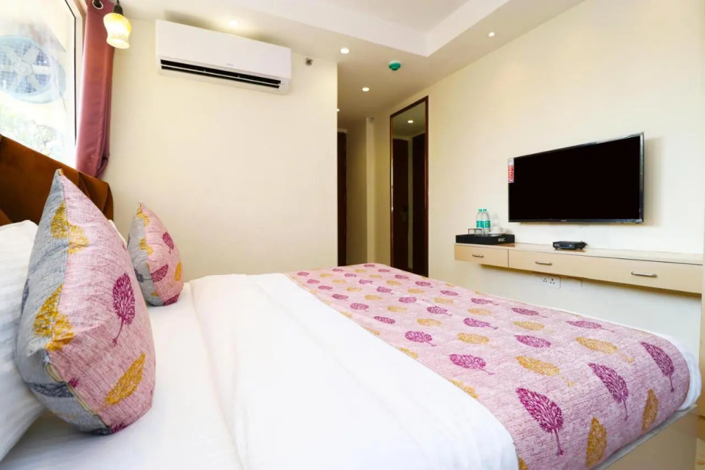Hotel Leo Saffron