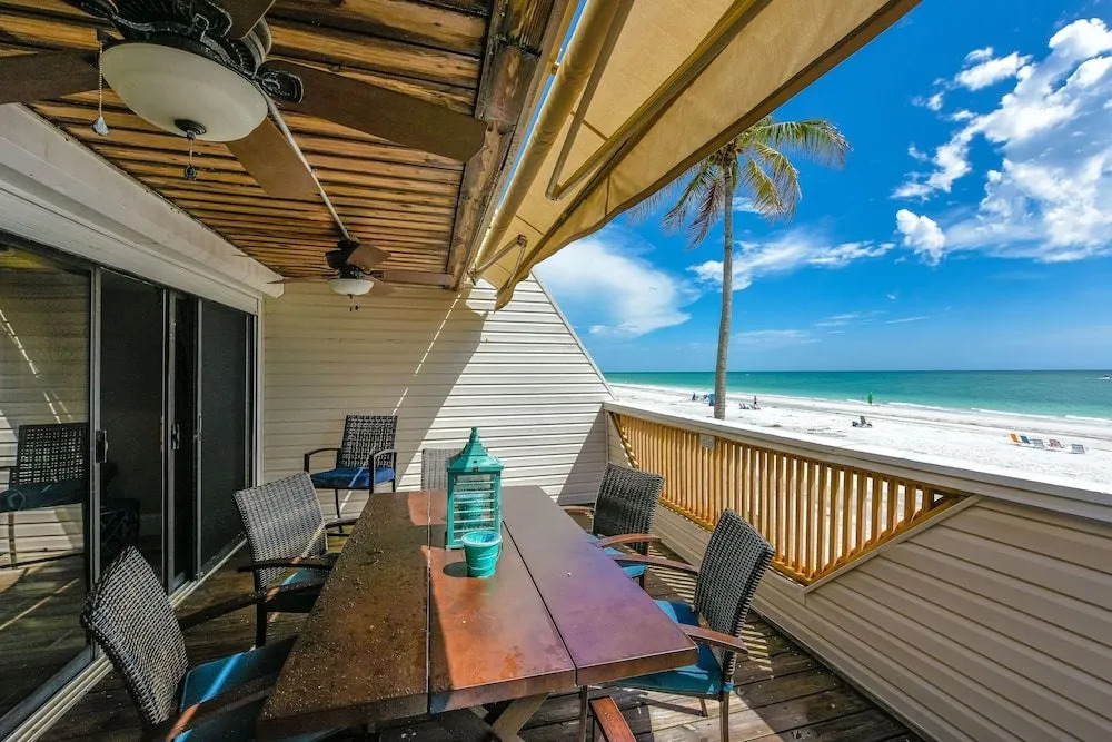 Fanta-Sea on the Beach by Beachside Management - 49 Beach Rd