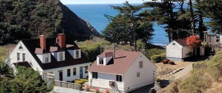 Historic Coast Guard House and Cottages
