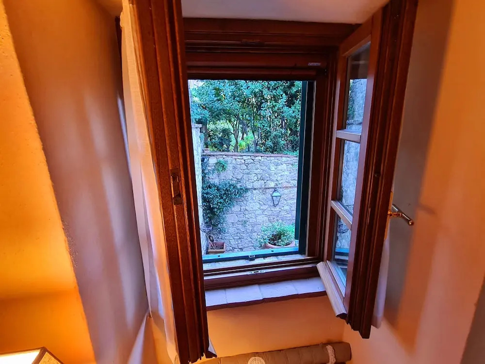 La Terrazza, historic Tuscan stone residence with garden and terrace in Cetona