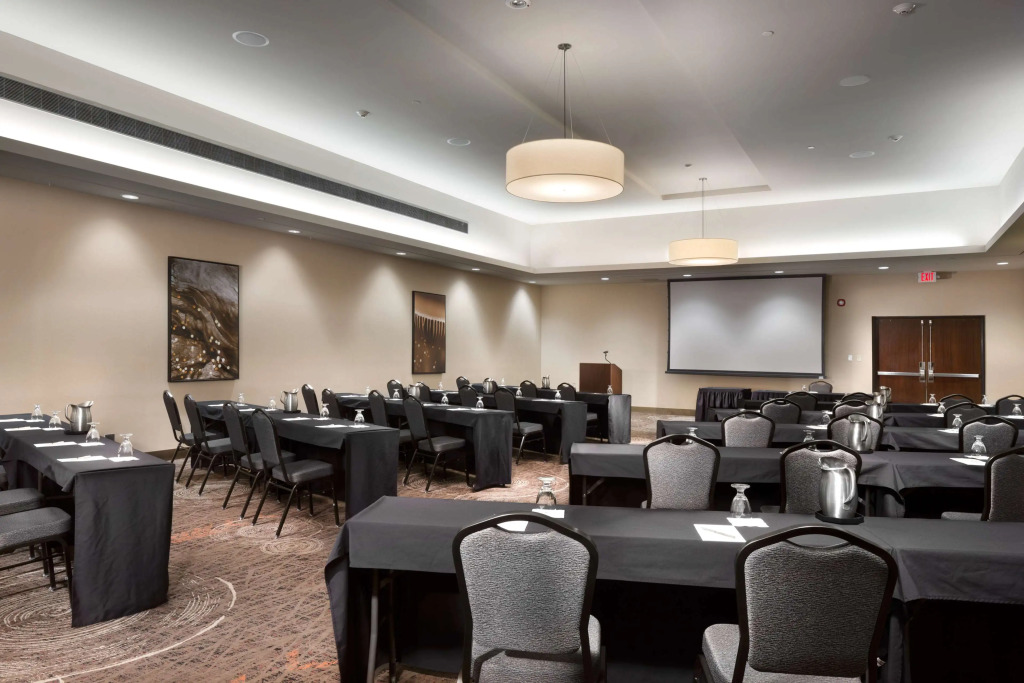 DoubleTree by Hilton Lawrence