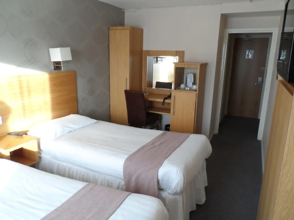 Rooms Inn