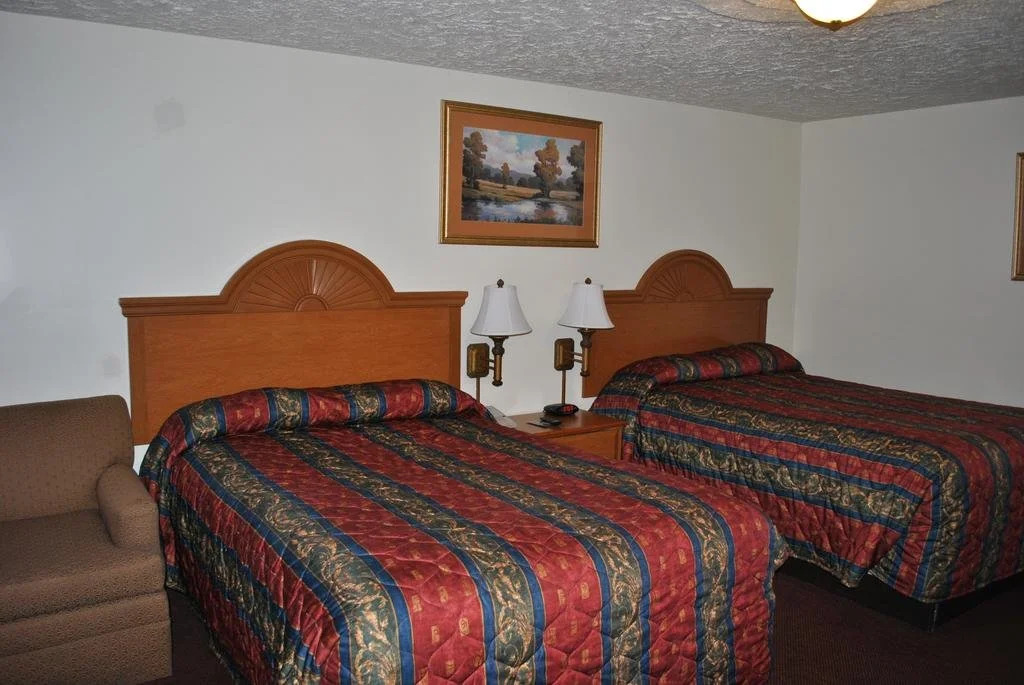 Turnpike Motel