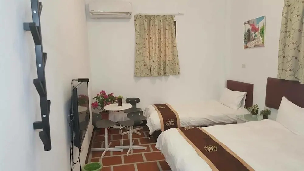 Joylin Beach Hostel