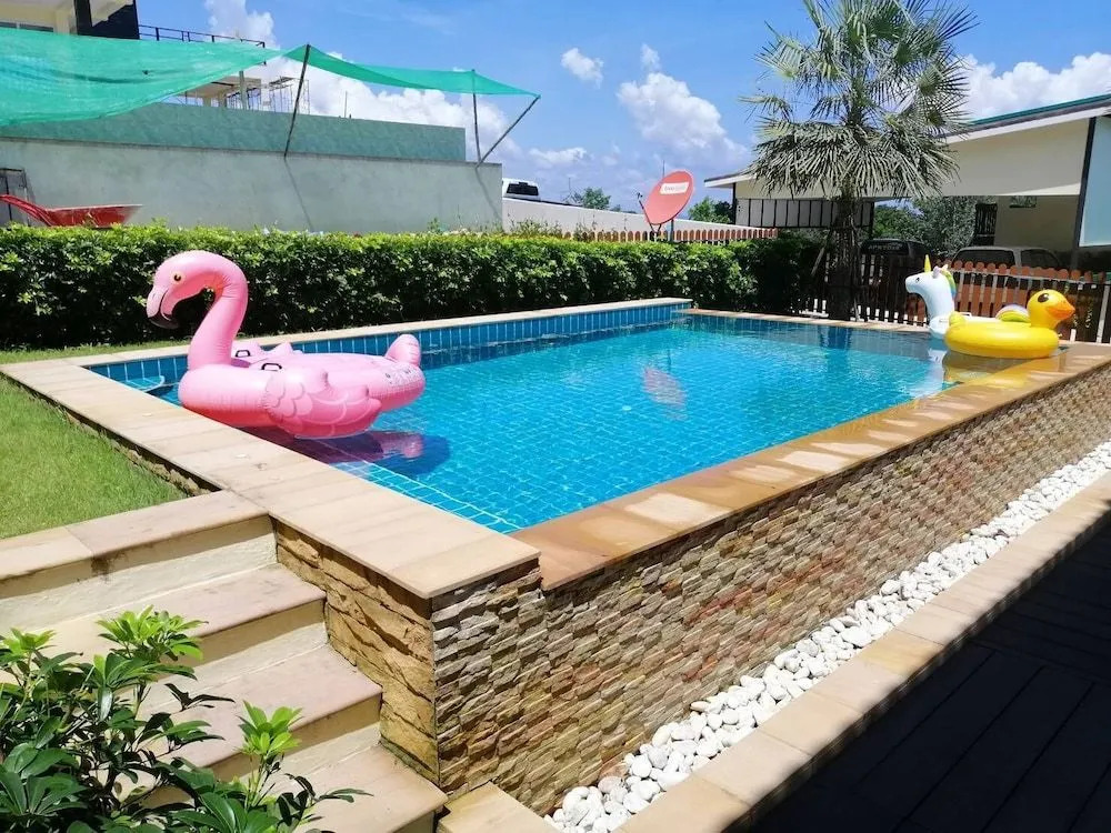 Elysian Koh Chang Bungalows and Pool Villa