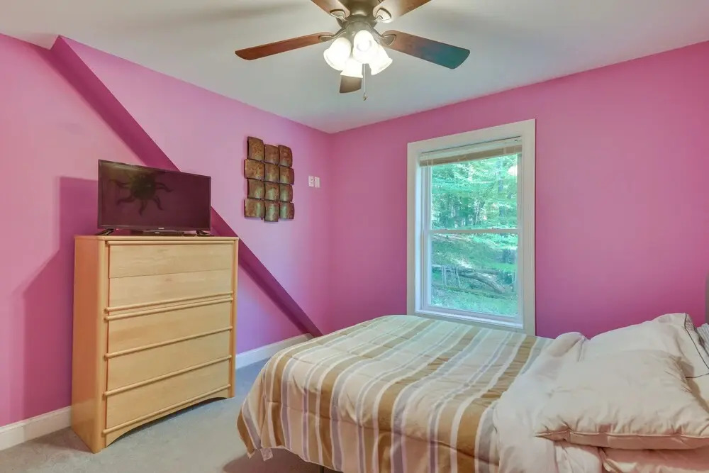Game Room & Hot Tub: Old Forge Home!