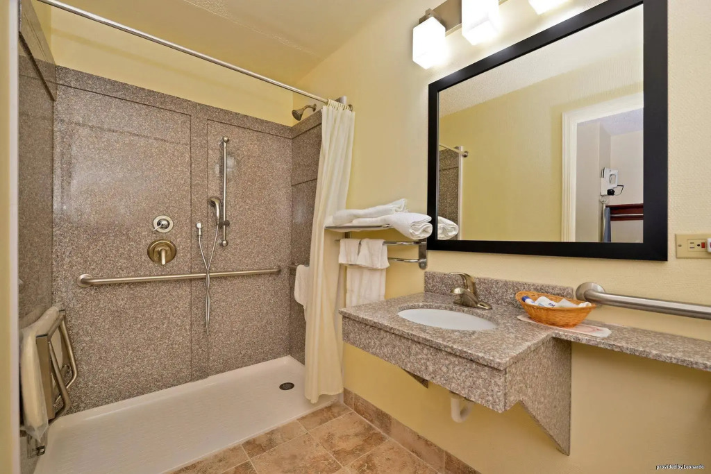 Days Inn by Wyndham St. Charles IL
