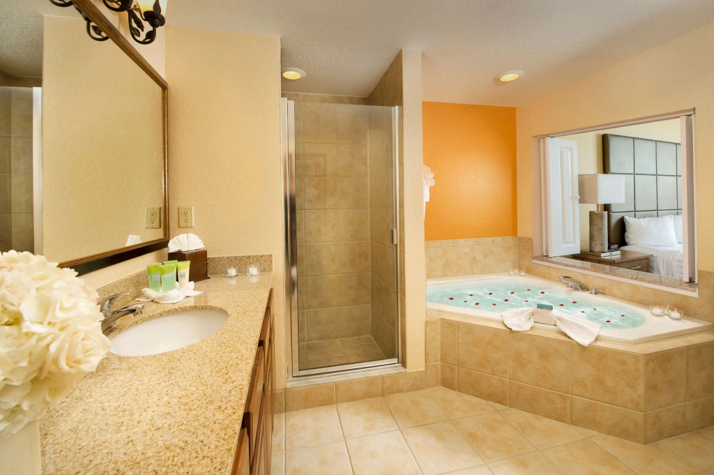 Floridays Orlando Two & Three Bed Rooms Condo Resort