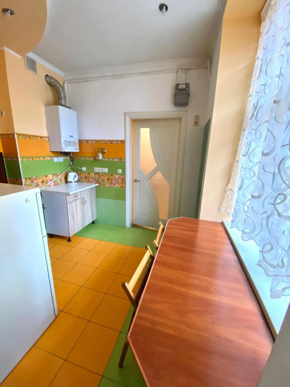 Apartment on Zaliznychna street
