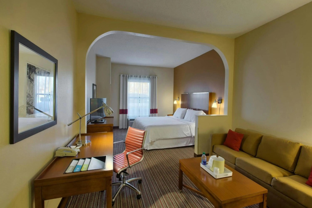 Four Points by Sheraton Charlotte/Pineville